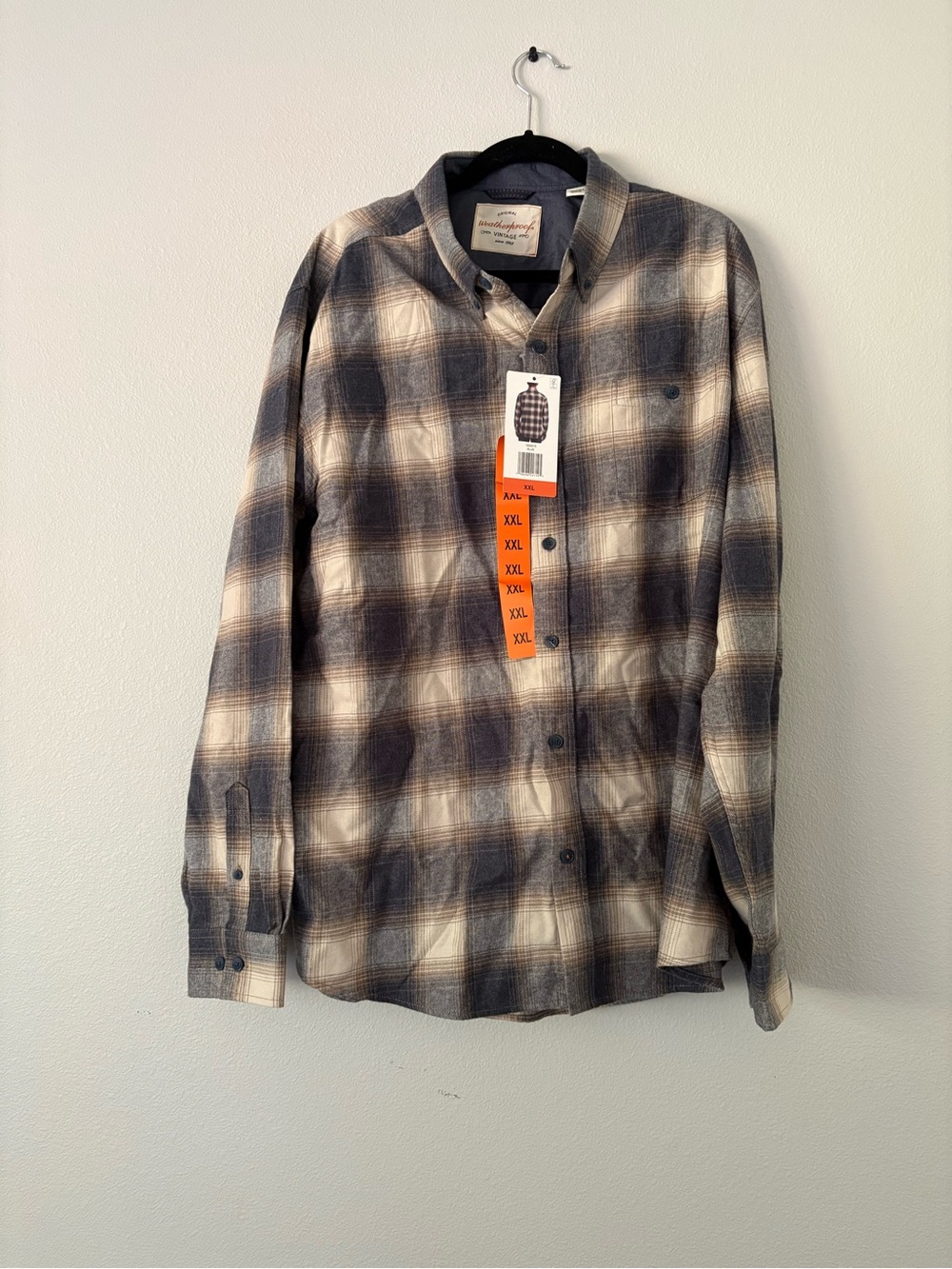 Weatherproof Men's Plaid Button-Down Shirt in Gray and Cream